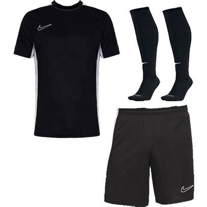 nike voetbaltenue